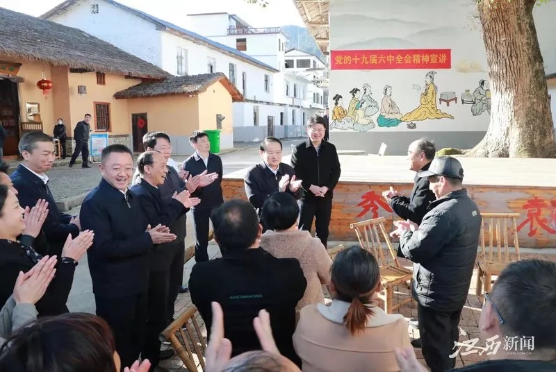 2021.12.7易煉紅在宜春調研:高標準高質量建設區域性中心城市(1).webp.jpg 2021.12.7易煉紅在宜春調研:高標準高質量建設區域性中心城市(1).webp.jpg